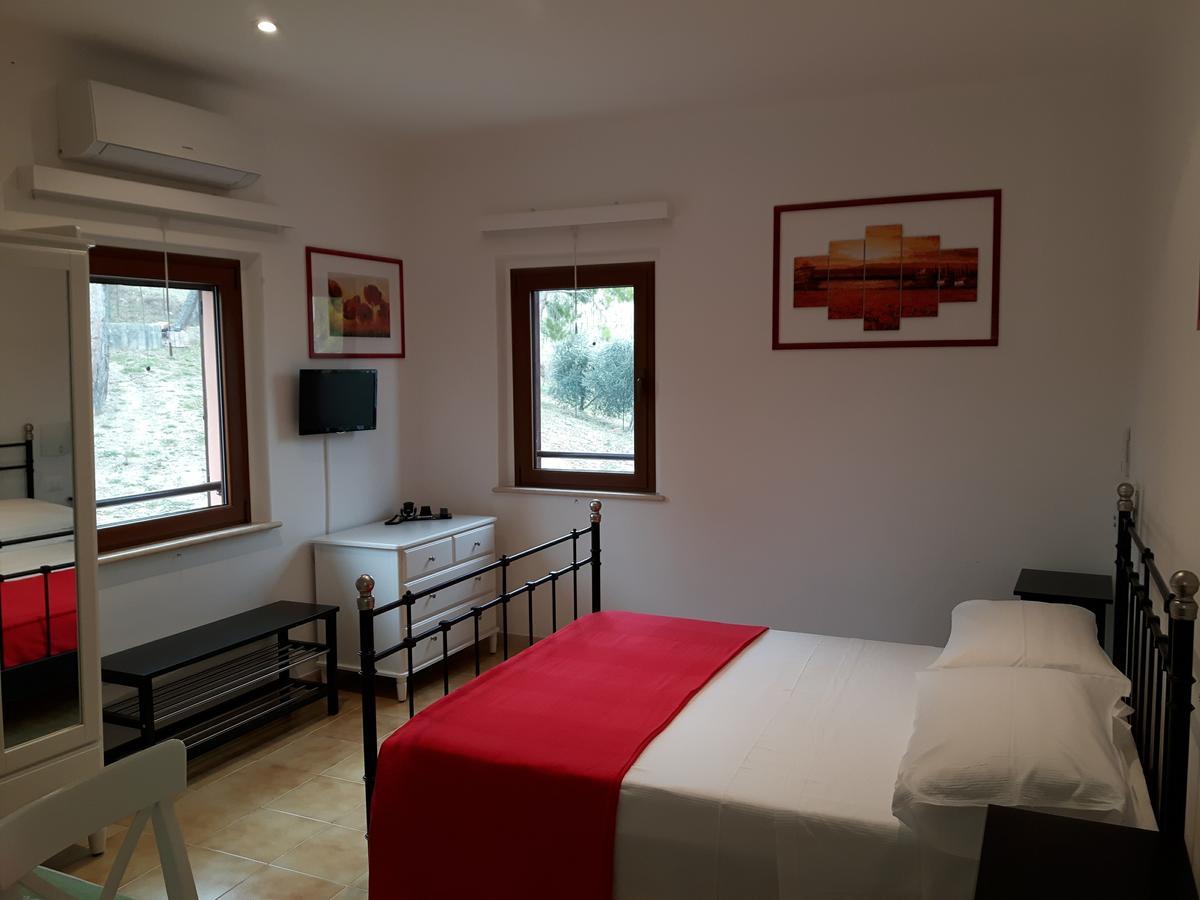 La Casa In Campagna Bed & Breakfast Cossignano Екстериор снимка